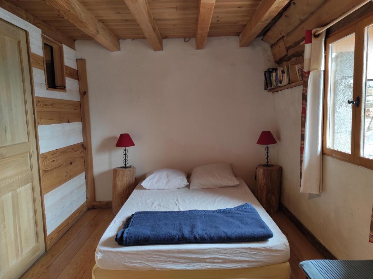 Bed and Breakfast Le Pre De La Fontaine Billiere Екстер'єр фото