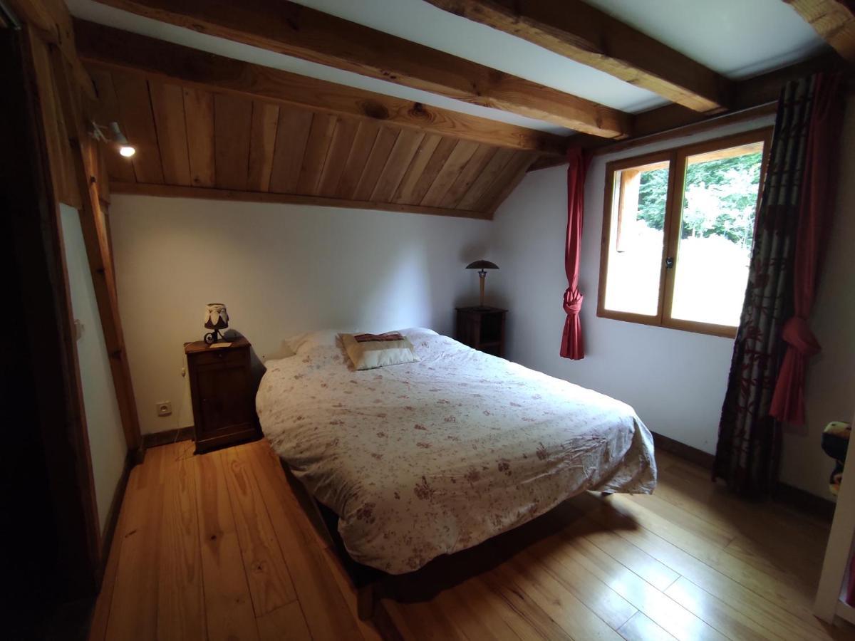 Bed and Breakfast Le Pre De La Fontaine Billiere Екстер'єр фото