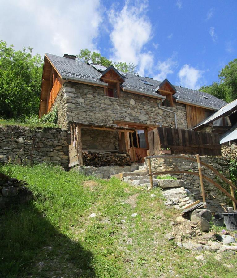 Bed and Breakfast Le Pre De La Fontaine Billiere Екстер'єр фото