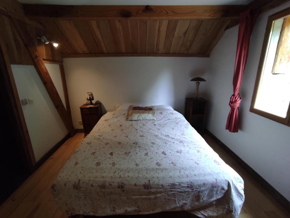 Bed and Breakfast Le Pre De La Fontaine Billiere Екстер'єр фото
